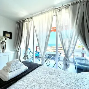 Sweet Deluxe Aparthotel