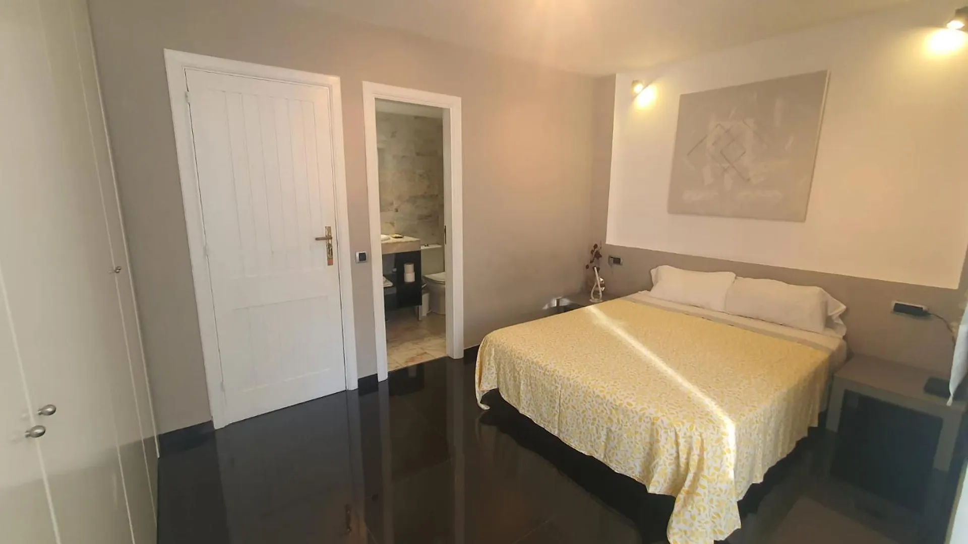 Holiday home Suites Beach House Playa de las Americas  Spain